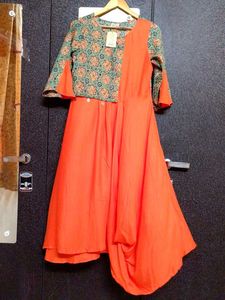 stylish Kurti with out tag &amp; skirt combo