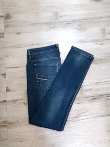 United Colors Of Benetton Brand  Jean's Waist 34