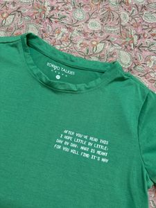 Green Graphic Print T-Shirt
