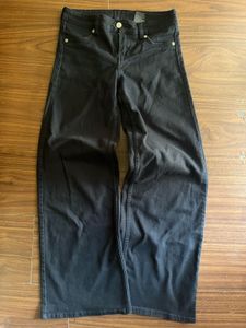 H&M Black Low-Waisted Twill Trousers | Size 34
