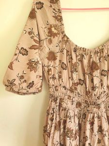 Mocha Rose Puff Sleeve Dress