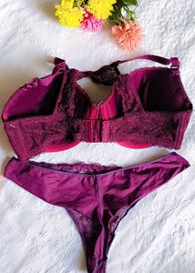 Lace Bra and Panty Set