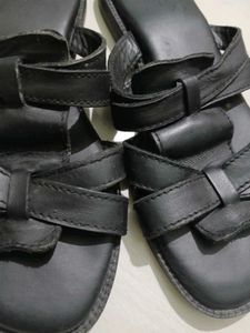 Hush Puppies ISA- black sandals