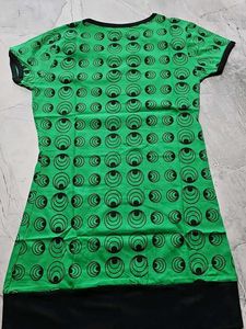 Green Graphic Print Tunic Top