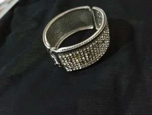 Sparkling Bangle Bracelet