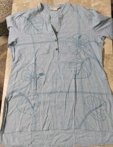 Blue Floral Embroidered Kurta