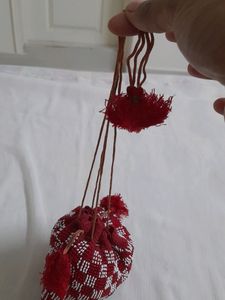 Red Potli