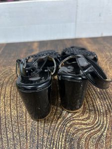 Chic Black Block Heel Sandals