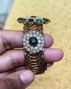 Stunning Emerald &amp; Diamond Bracelet
