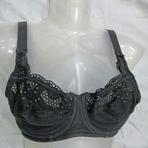 😍 Black Lace Detail Bra
