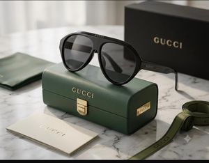 Gucci Black Oversized Sunglasses 🕶️