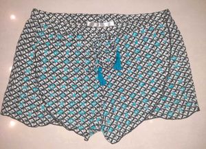 🦋 Geo-Chic Embroidery Shorts — ZARA (Authentic)