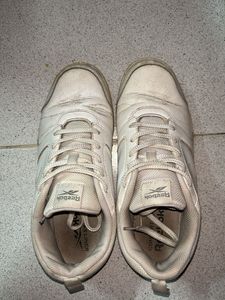 Reebok White Casual Shoes