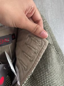 Stylish Patterned Shorts with Cuffs