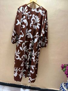 Stylish Brown Floral Print abaya