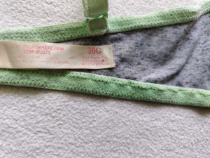 Victoria's secret : Light Green inner