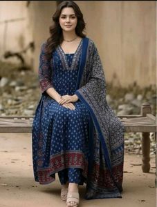 Elegant Blue Printed Kurta Set