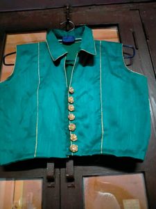 Teal Sleeveless Crop Top