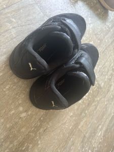 Original Puma Black Shoes (Hardly wore)