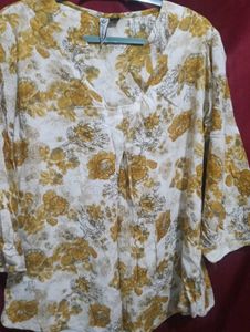 Floral Print V-Neck Top