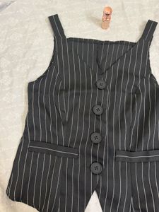Chic Pinstripe Sleeveless Vest Top