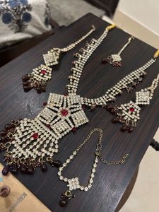 Stunning Bridal Jewelry Set