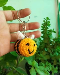 crochet Bee Keychain 🐝