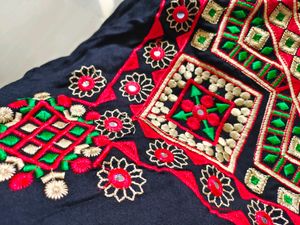 Black Women Embroidery Kurta