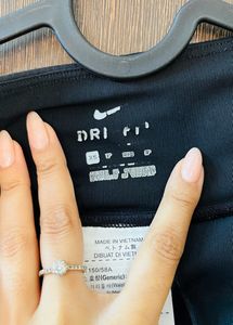 Nike Cropped Dry Fit Leggings