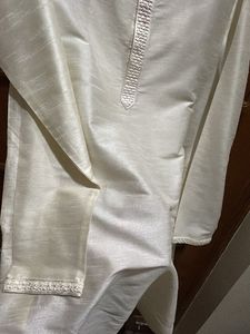 Elegant Cream Kurta pyjama set for Men