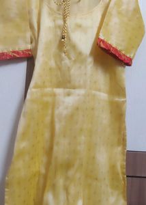 Elegant Yellow Kurta with Red Border