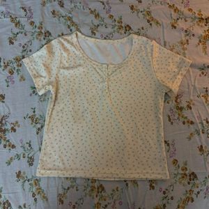 🌼Floral Print Henley Top🌼