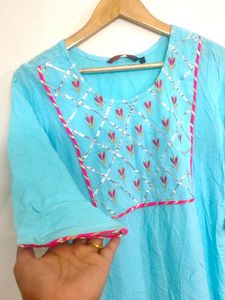 Prakhya Kurti