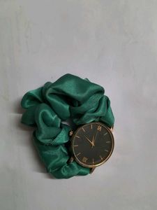 Stylish Scrunchie Watch Set