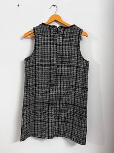 Chic Tweed Pocket Dress