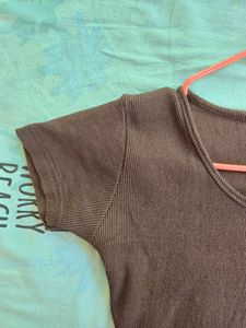 Brown Ribbed V-Neck Cropped Top