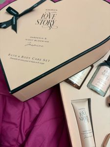 Love Story Bath &amp; Body Gift Set