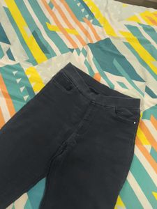 Comfortable Charcoal Black Jeggings Pants
