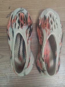 Yeezy Foam Runner Swirl - Limited Edition