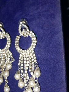 Stunning Dangle Earrings with Pearls