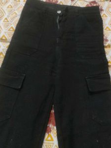 black Jean's w pockets