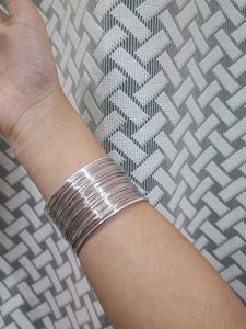 Silver kada