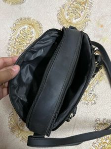 Houndstooth Round Handbag