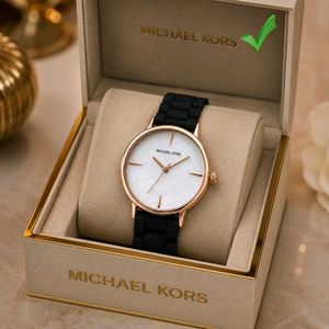Michael Kors Watch - Classic White &amp; Black