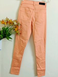 Vero Moda Peach Colored Skinny Jeans/Jeggings