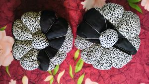 bohot hi pyare or sundar se dikhne wale cushion vo