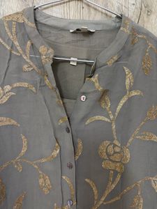 Elegant Grey Embroidered Kurta