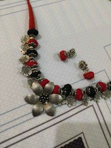 Boho Red Black Floral Necklace &amp; Earrings Set
