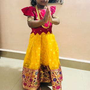 Kids lehenga