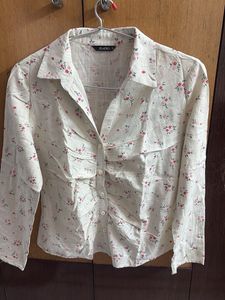 Chic Floral Print Ruched Button-Up Shirt